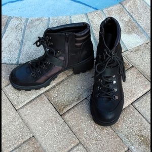 CBG by guess blk faux leather moto boot